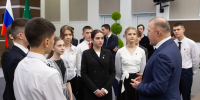 Глава Адыгеи вручил паспорта школьникам в День Конституции РФ - Газета Майкопские новости