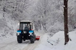 В Майкопском района продолжается расчистка дорог и тротуаров от снега