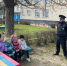 В Адыгее сотрудники ГИБДД провели урок для дошкольников на детской площадке - ИА Адыгея Сегодня